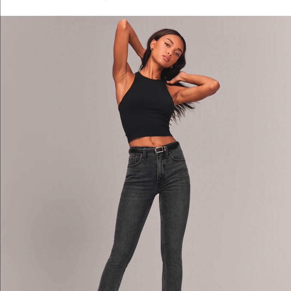 Abercrombie & Fitch The 90’s Skinny High Rise Black Stonewashed Jeans; size 27